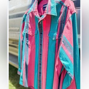 VINTAGE WRANGLER MENS BUTTON DOWN/BRUSHHOPPER